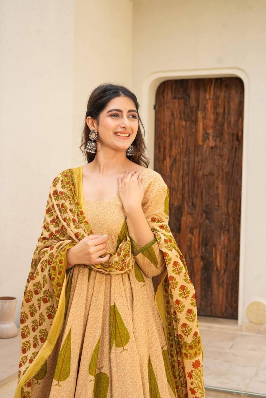 Maahika Suit Set
