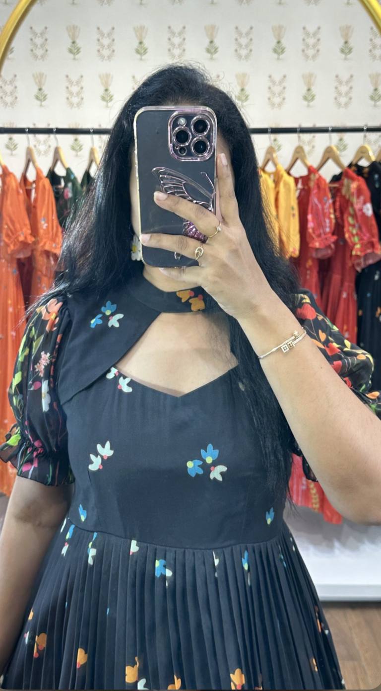 Adhaya Black