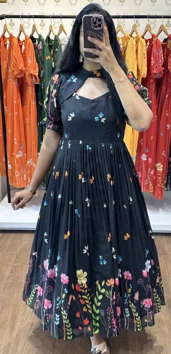 Adhaya Black