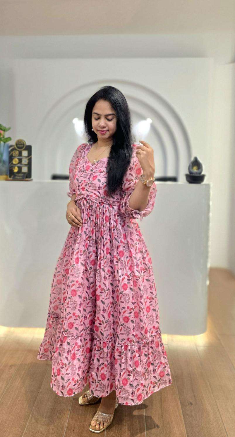 Aaniya Pink