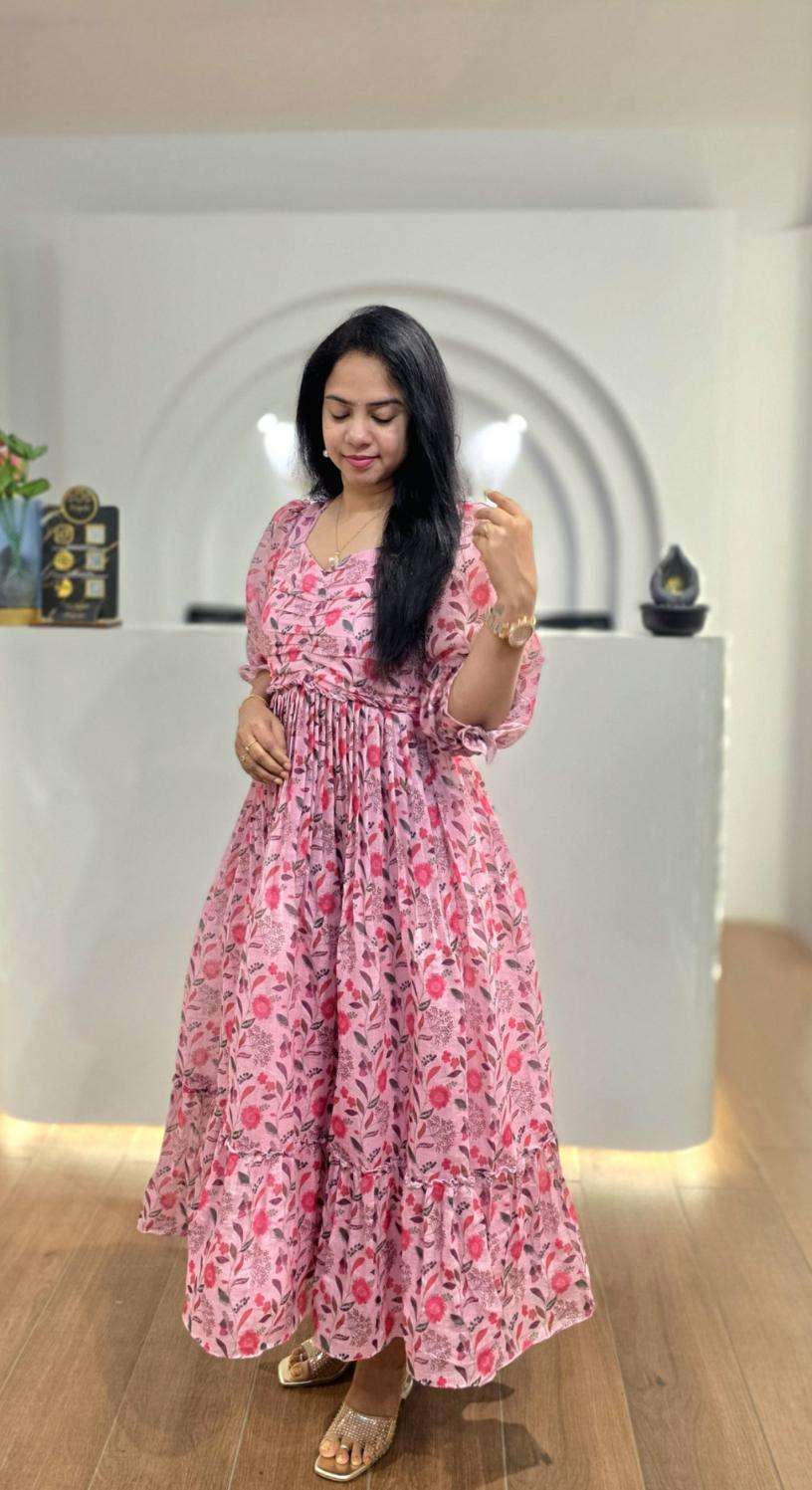 Aaniya Pink