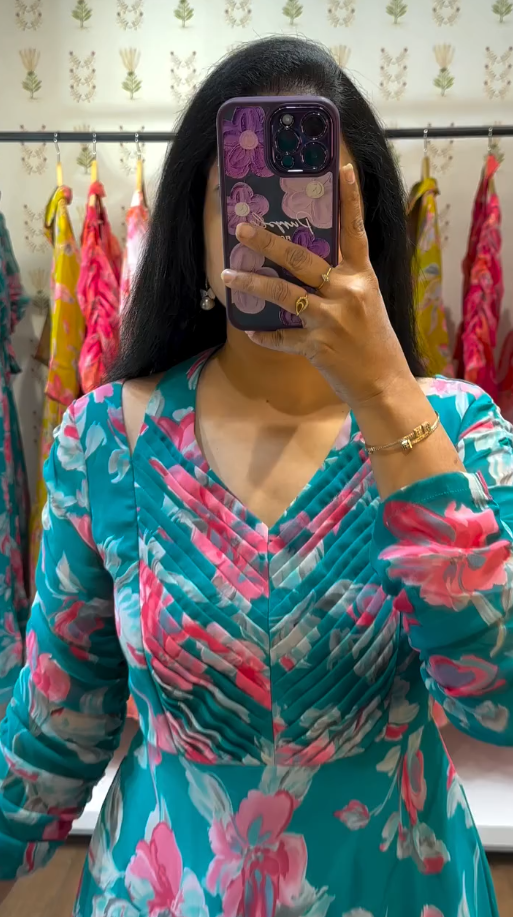 Mia Maxi