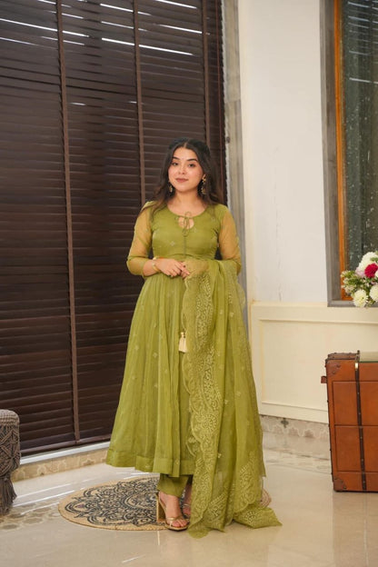 Neha Suit Set