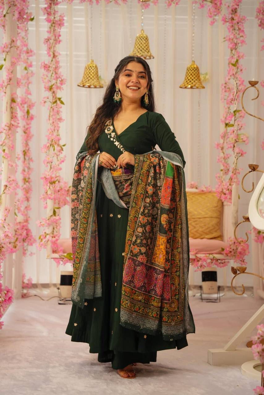 Nusrat Suit Set