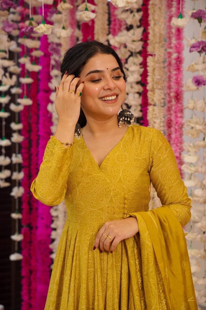 Bandhani Suit