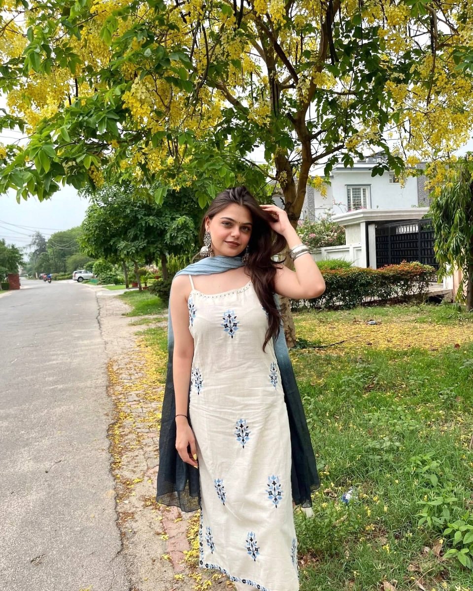 Pure Natural Crepe With Embroidery Work Sleeveless Suit Set