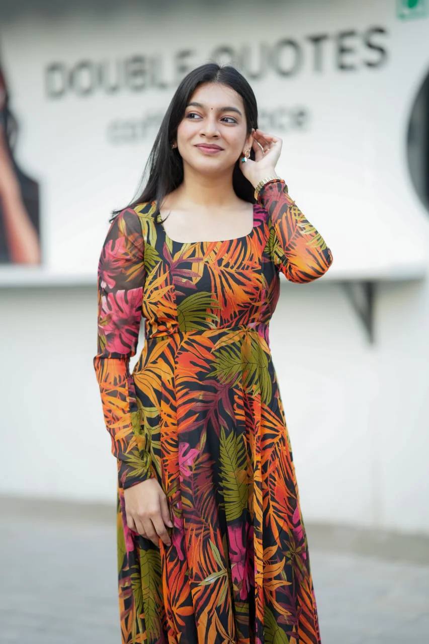 Aavya Maxi