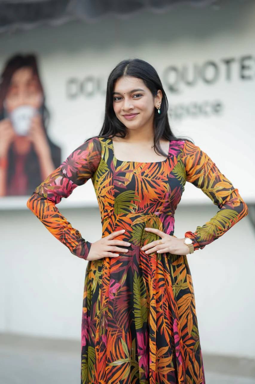 Aavya Maxi